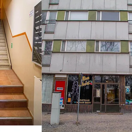Center Haven Across Railway Station Apartment